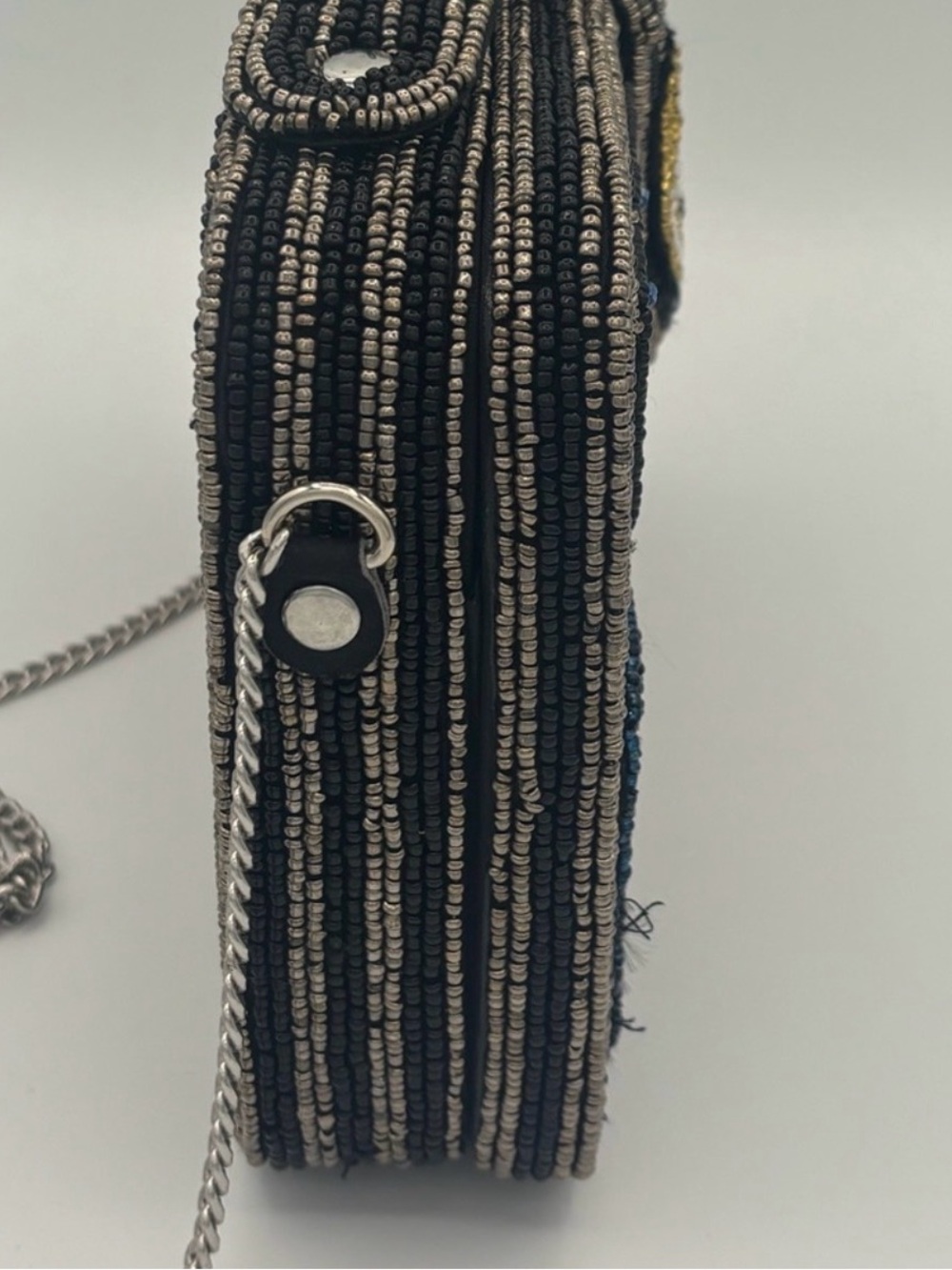 NWT Viral Beaded Travel bag - Picture 5 of 5